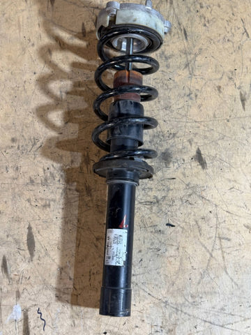 Амортизатор передньої підвіски 8W0413031AA VAG