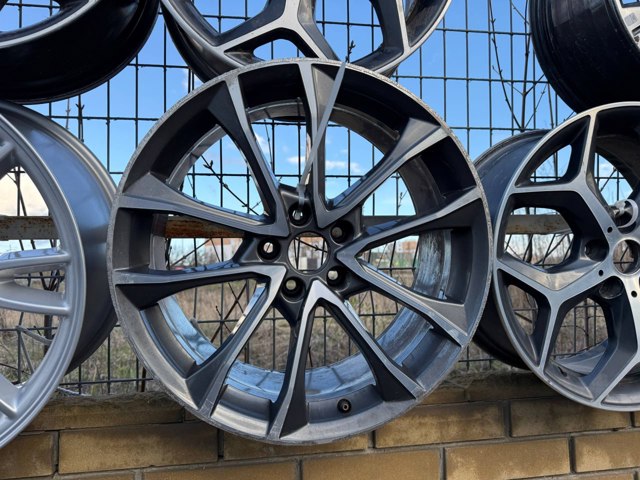 Диски колісні литі (легкосплавні, титанові) 8W0601025BF VAG