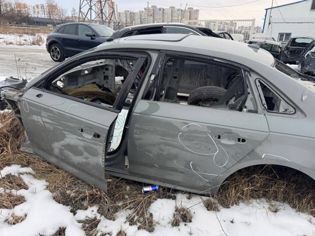 Поріг зовнішній лівий 8W5809847 VAG