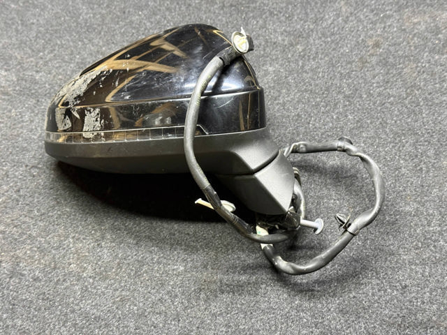 Праве бокове дзеркало 8W8857410D9B9 VAG