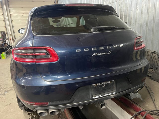 Скло заднє, 3/5-й двері (ляди) 95B845051P PORSCHE