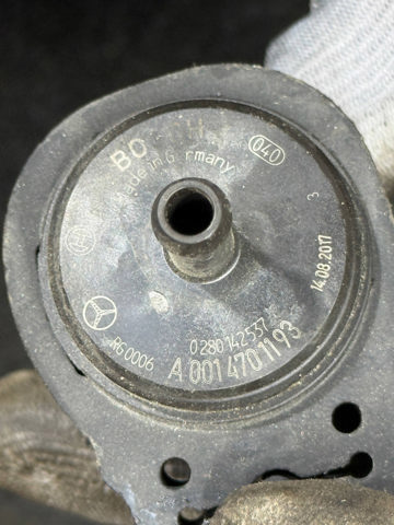 Клапан парів бака A0014701193 MERCEDES