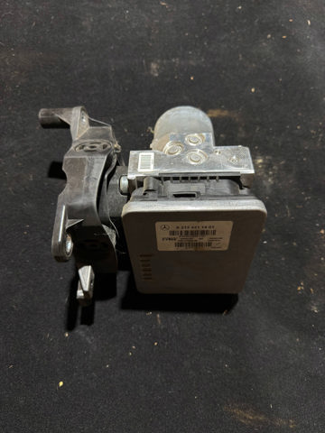 Блок керування АБС (ABS) A2134314101 MERCEDES