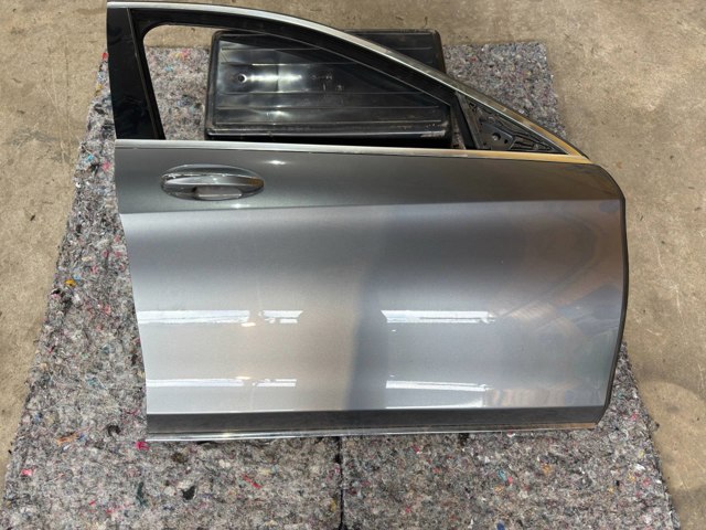 Дверка передня права A2227200205 MERCEDES