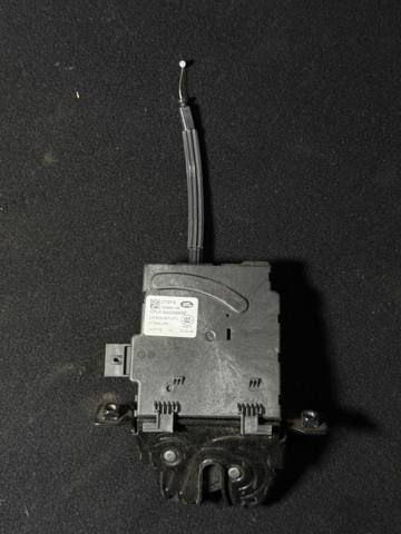 Замок і ручка дверей задка CPLA442A66AE LAND ROVER