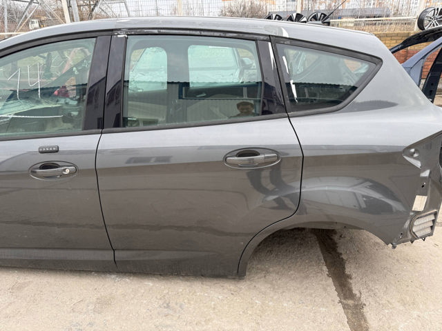 Двері задні, ліві DM5Z5824631B FORD