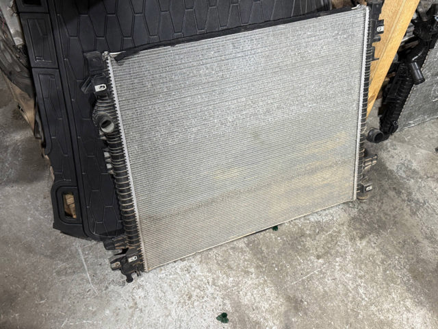 Підвіска радіатора F2G38005C FORD