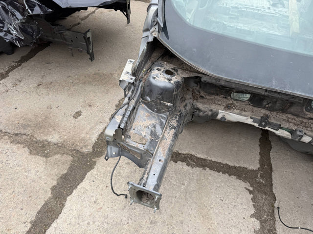 Лонжерон рами передній правий FV6Z16054A FORD