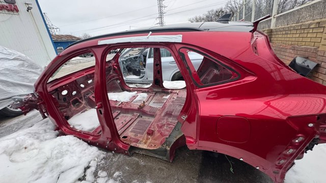 Ремчастина кузова ліва LJ6Z78211A11A FORD