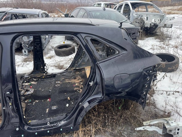 Крило заднє ліве LJ6Z7827841A FORD