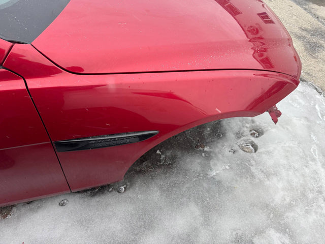 Переднє праве крило T4N2636 JAGUAR