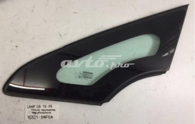 Скло вікна дверей водія нерухоме 768213NF0A NISSAN