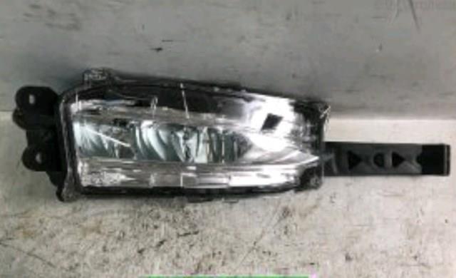 Права протитуманні фари 8121078010 TOYOTA