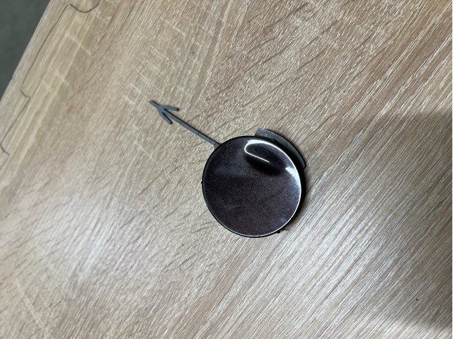 Заглушка бампера буксирувального гака, задня 13239099 OPEL