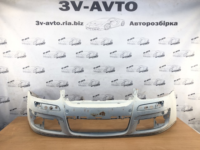 Буфер (бампер) передній Volkswagen Golf V