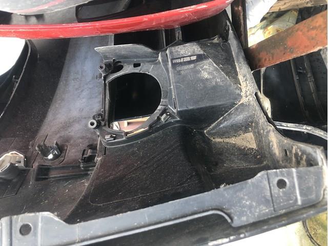 Кронштейн кріплення протитуманною фари, лівою 51117266197 BMW