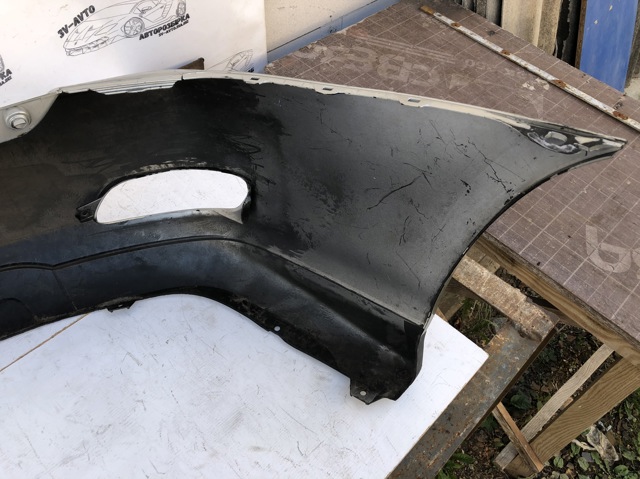 Бампер задній 5215948050 TOYOTA