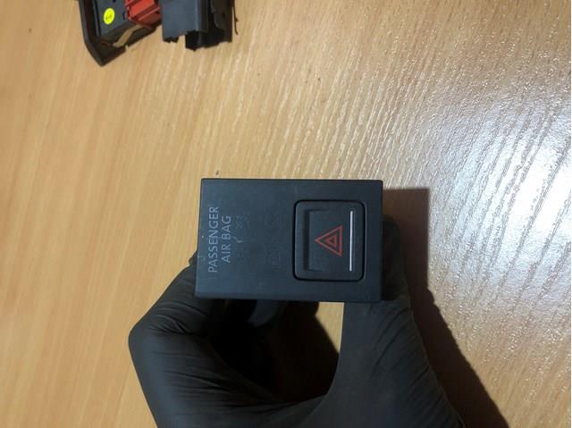 Кнопка аварійної сигналізації 5G0953509A VAG