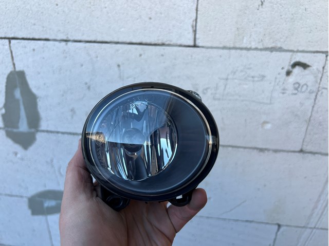 Туманка права 63177839866 BMW