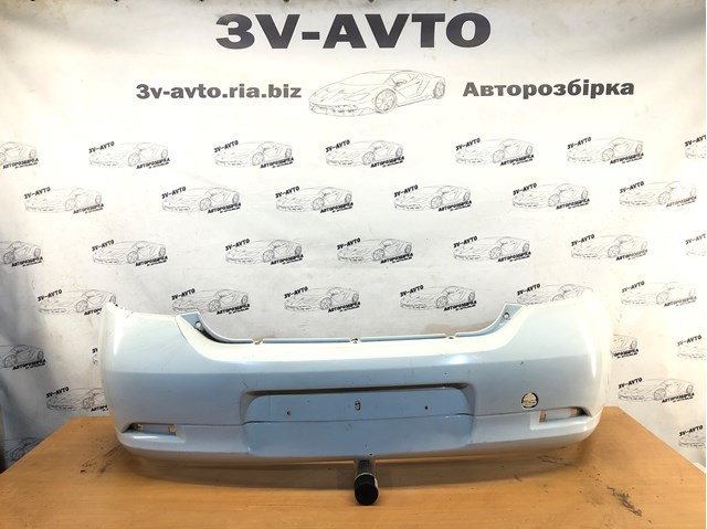 Буфер (бампер) задній 850220725R RENAULT