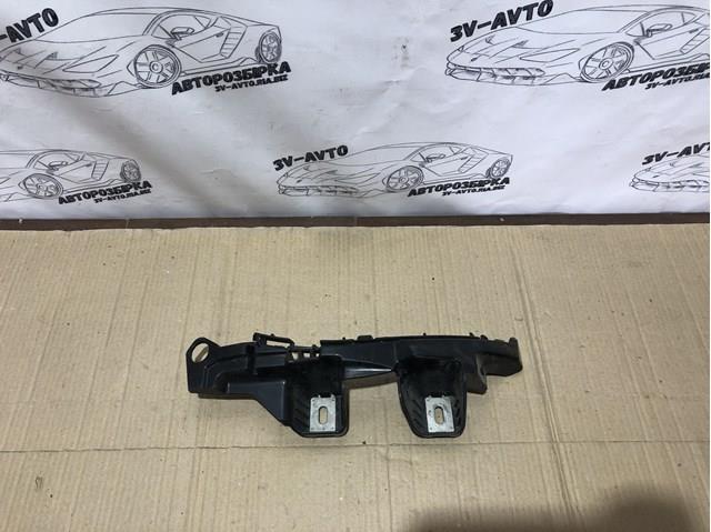 Кронштейн бампера заднього, правий A2058850465 MERCEDES