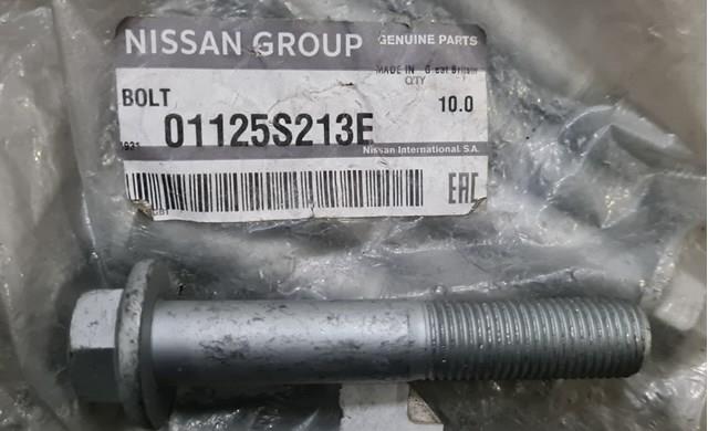 Болт переднього важеля, верхнього 01125S213E NISSAN