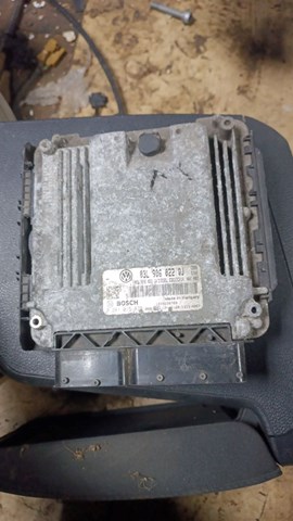 Блок електронного управління 03L906022QJ VAG