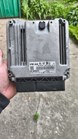 Модуль управління двигуном 04L907309B VAG