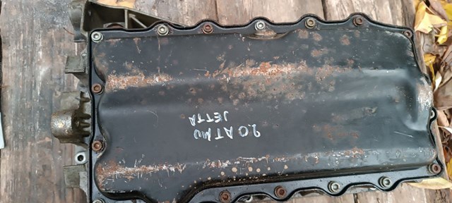Піддон масляний картера двигуна 06A103802B VAG