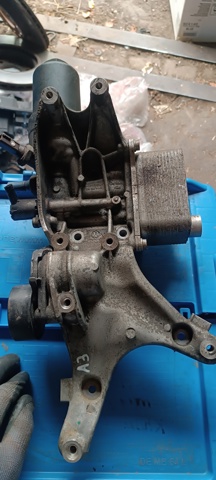 Кронштейн генератора (натяжний) 06L903143D VAG