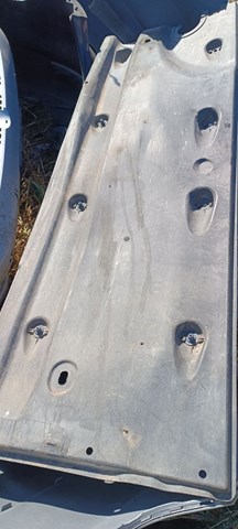 Захист днища, лівий 561825201A VAG