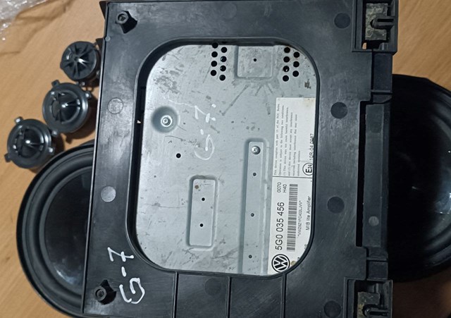 Підсилювач звуку аудіосистеми 5G0035456 VAG