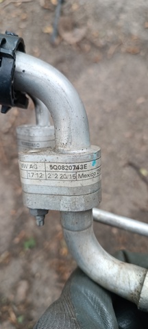 Трубопроводи 5Q0820743E VAG