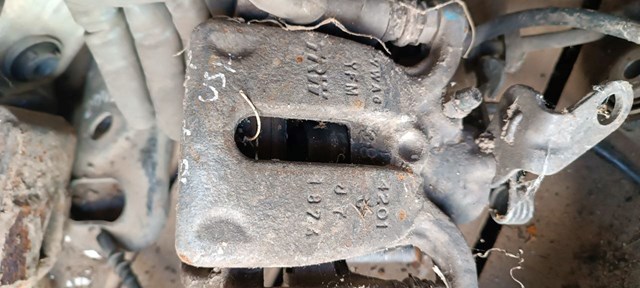 Супорт гальмівний задній правий 5QM615424A VAG