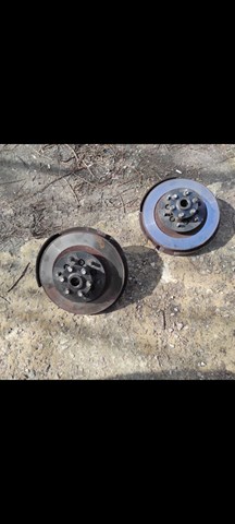 Цапфа поворотна права MR113895 MITSUBISHI