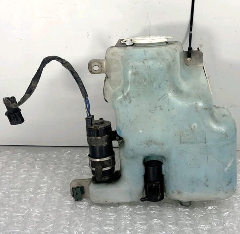 Бачок омивача лобового скла MR322345 MITSUBISHI