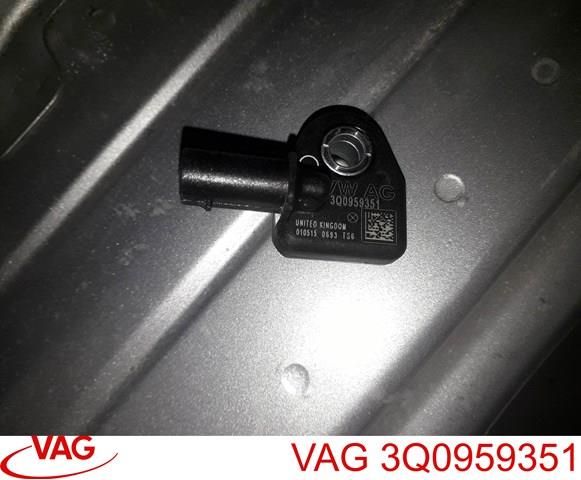 Датчик AIRBAG передній 3Q0959351 VAG