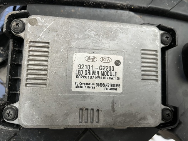 Фара ліва передня 92101G2200 HYUNDAI