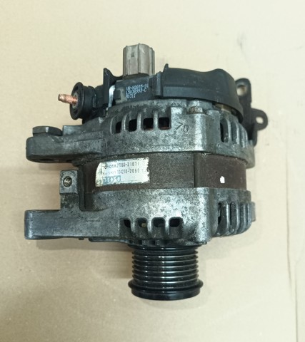 Генератор 1042102060 DENSO