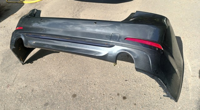 Кожух бампера заднього 51127475593 BMW