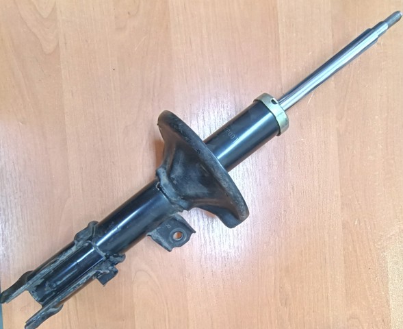 Стійка передня права 546601C200 MANDO