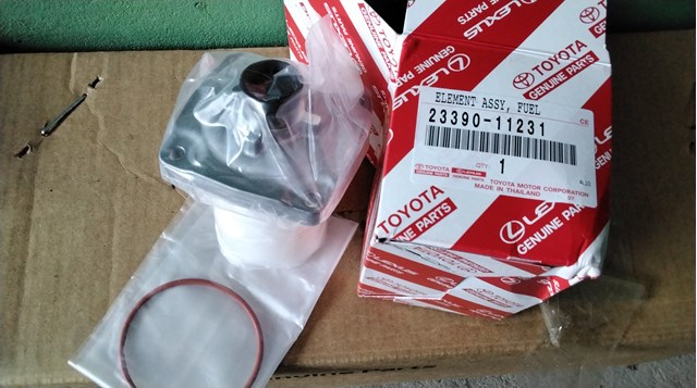 Фільтр палива 2339011231 TOYOTA
