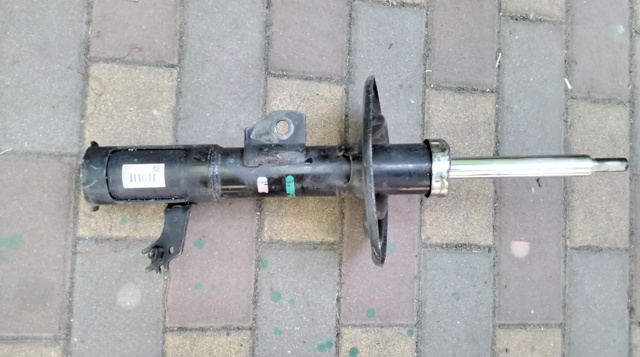 Ліва передня стійка 4852080302 TOYOTA