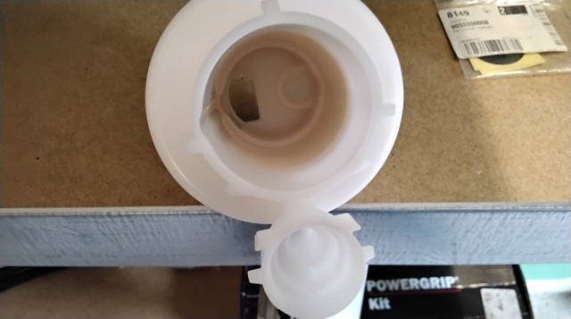 Насос занурювальний в баці Toyota Corolla