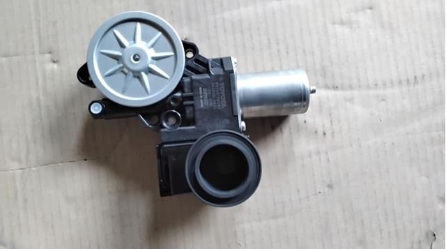 Привід ліфта передній 8572006281 TOYOTA