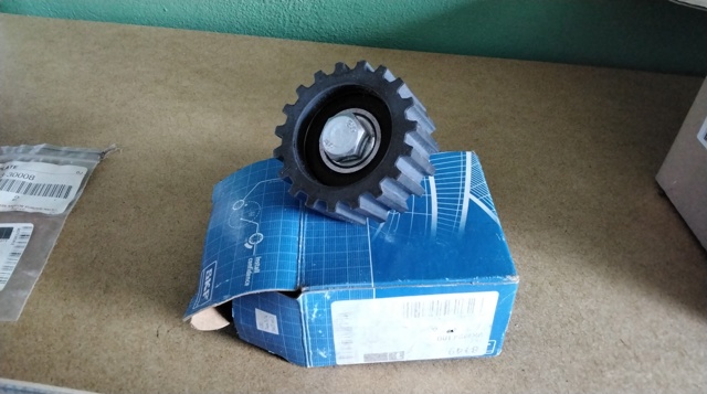 Ролик ременя ГРМ, паразитний VKM24100 SKF