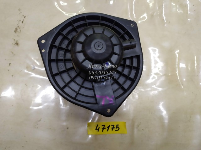 Мотор вентилятора печки (отопителя салона) outlander 03-08 000047175 MR568593