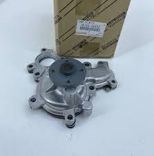 Помпа охолодження 1610039555 TOYOTA