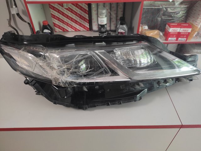 8111033A20 Toyota