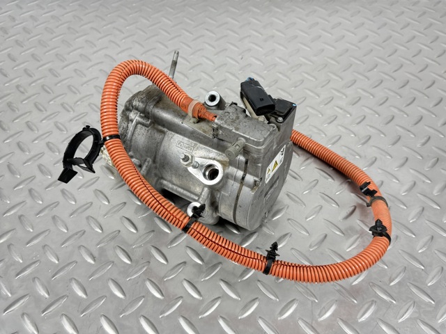 Насос кондиціонера DG9Z19703D FORD